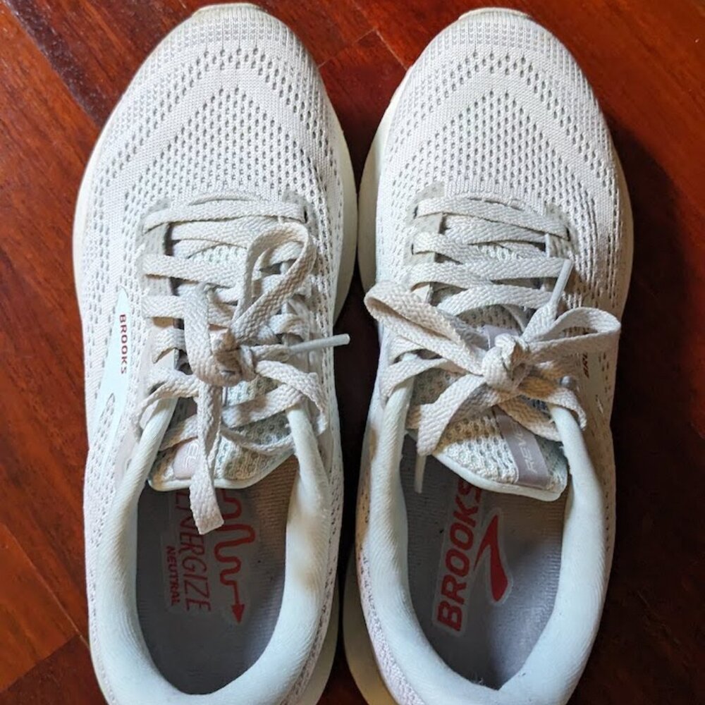 Women's Brooks Revel 6